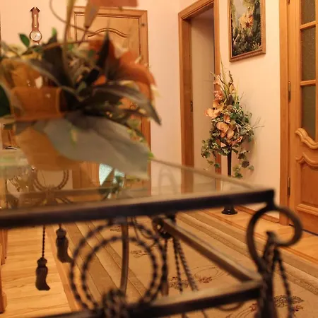 вілла леся 19б Pensionat Truskavets