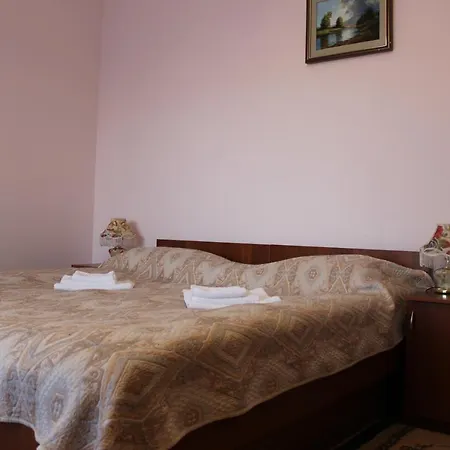 вілла леся 19б * Truskavets